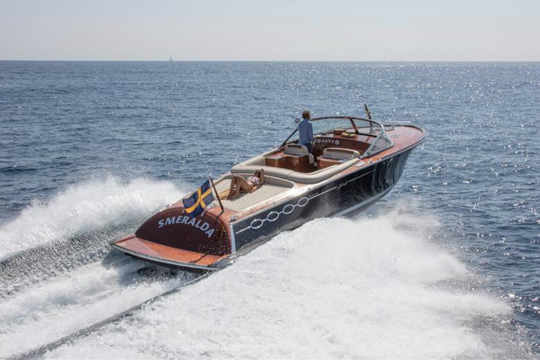 Bentley on Water: 4 Reasons to Buy a J Craft Torpedo - JamesEdition.com