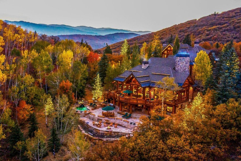 Luxury mountain homes in North Georgia mountains, Tennessee mountains