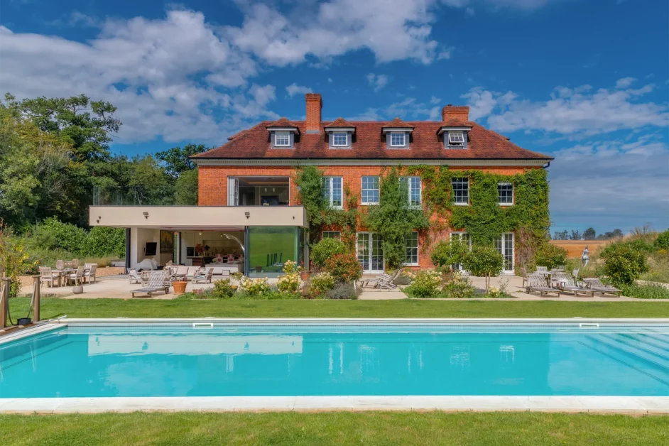 The World’s Finest Curated Selection of Six Homes for Sale by Fine & Country JamesEdition